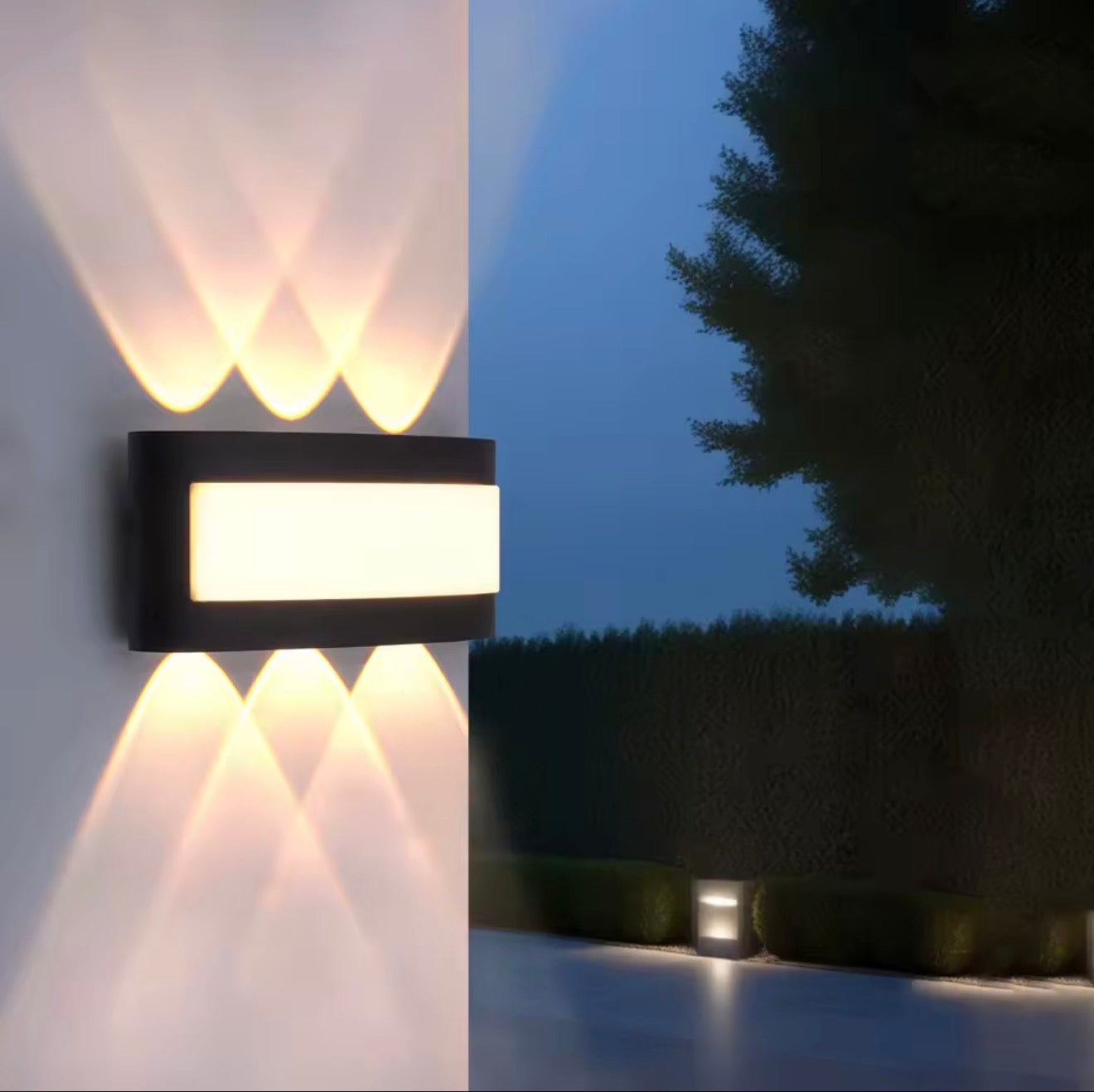 OUTDOOR WALL LIGHT.
