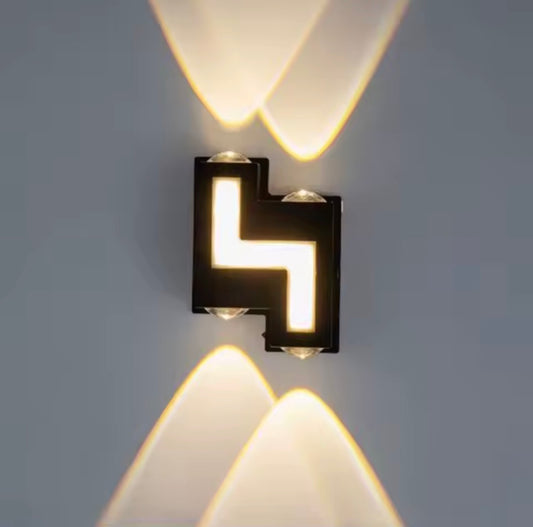 OUTDOOR WALL LIGHT.